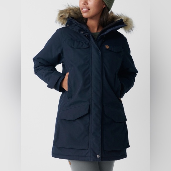 Fjallraven Nuuk Insulated Parka - Women’s Navy - Picture 15 of 16